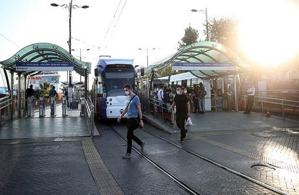 İstanbul’da kademeli mesai başladı