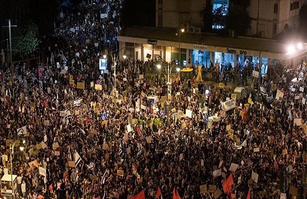 Tel Aviv’de Netanyahu Karşıtı Protestolar Devam Ediyor