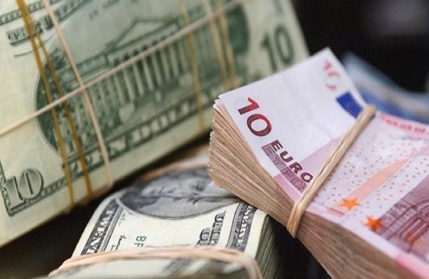 Vatandaşlar dolar aldı, euro sattı