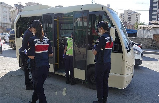 Jandarmadan İstanbul genelinde Kovid-19 denetimi