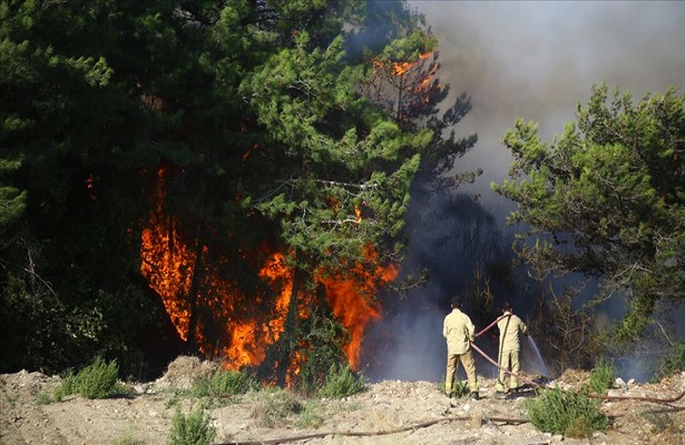 Hatay’daki orman yangınlarıyla ilgili 2 şüpheli tutuklandı