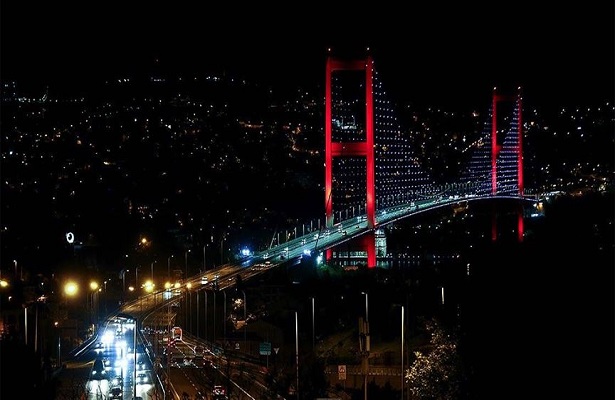 İstanbul’da sokağa çıkma kısıtlamasının ardından hayat normale döndü