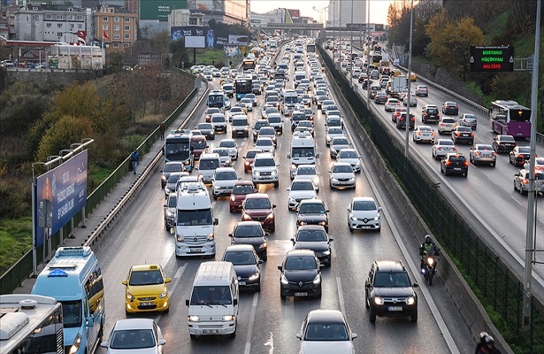 Sokağa çıkma kısıtlamasının ardından İstanbul’da yoğunluk