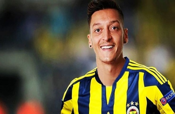 Mesut Özil resmen Fenerbahçe’de