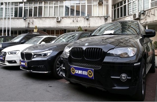 Ankara’da lüks otomobil çetesine operasyon