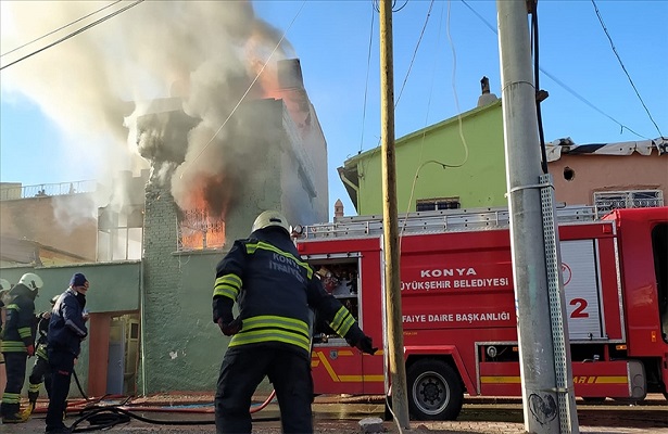 Konya’da evde çıkan yangında 3 yaşındaki çocuk ile annesi öldü