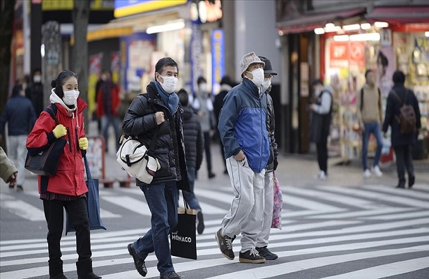 Japonya’da 65 yaş üstündekilerin yüzde 43’ü Kovid-19 aşısı konusunda kararsız