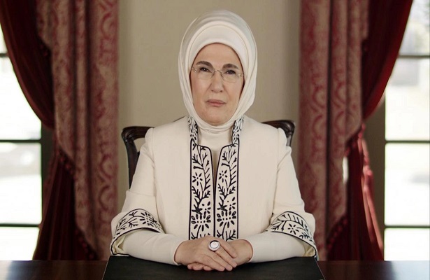 Emine Erdoğan’a kadın devlet başkanları ve lider eşlerinden Kovid-19’a karşı dayanışma teşekkürü