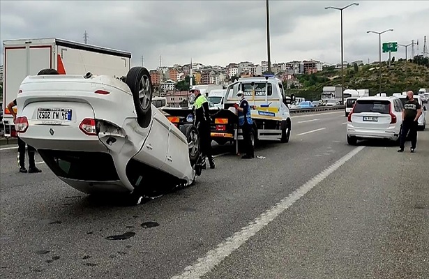 Trafik kazalarının üçte birine ‘araç hızı’ yol açıyor