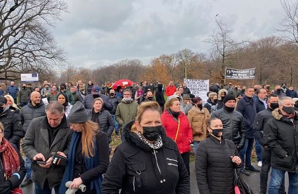 Hollanda’da Kovid-19 önlemleri yeniden sıkılaştırıldı!