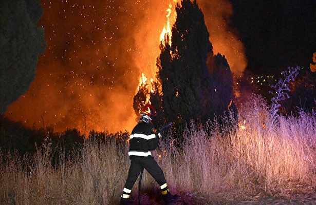 Yangınların sürdüğü İtalya’da sıcaklık rekoru