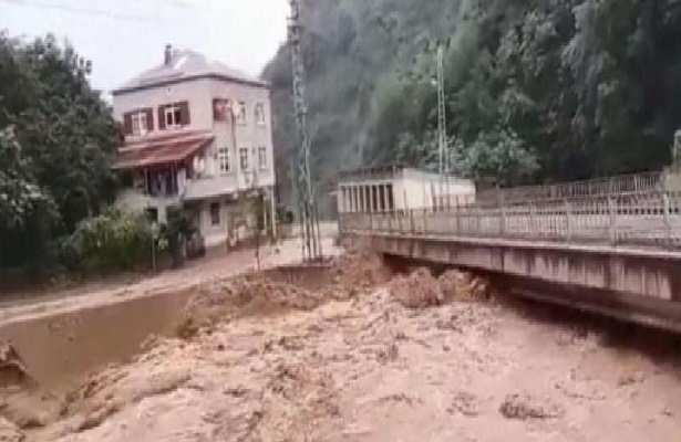 Giresun’u yeniden sel vurdu: Eğitime ara verildi!