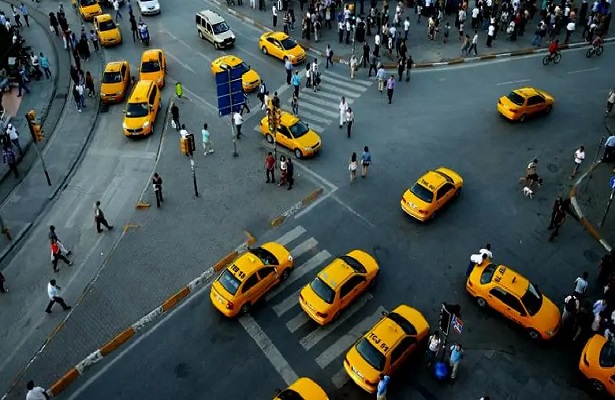 İstanbul’da taksilere sıkı denetim: 15 bin araç gece gündüz denetlenecek