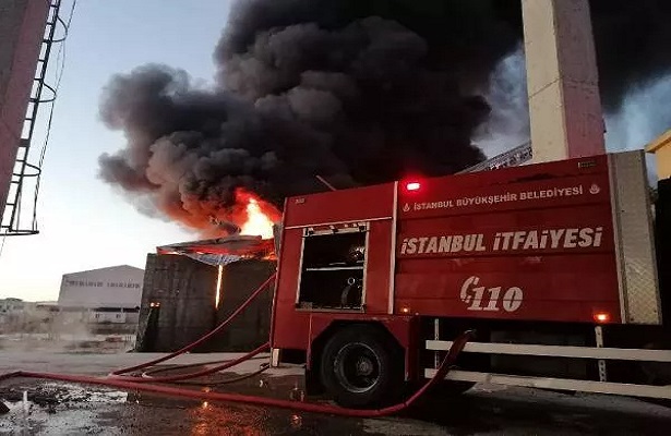 Silivri’de fabrika yangını çıktı