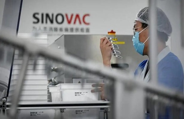 Sinovac aşısını 2 doz olanlar artık risk altında