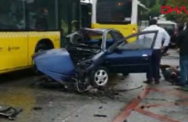 Üsküdar’da İETT faciası! Kafa kafaya çarpıştılar