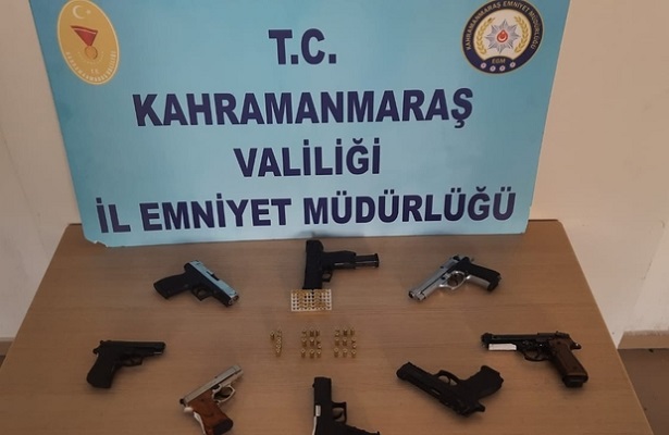 Kahramanmaraş’ta 14 adet silah ele geçirdi