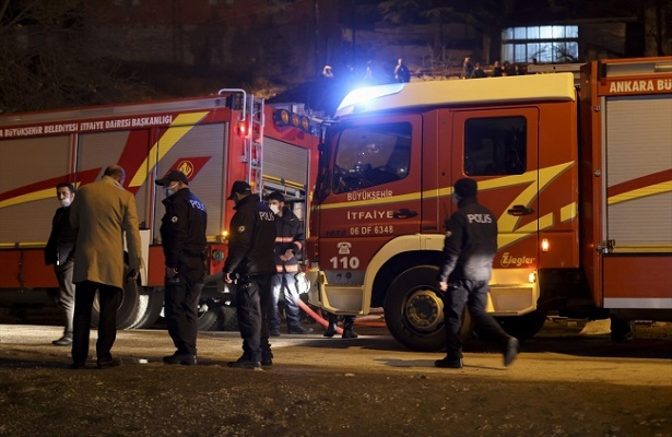 Ankara’da gecekondu yangını: Bir kişi hayatını kaybetti