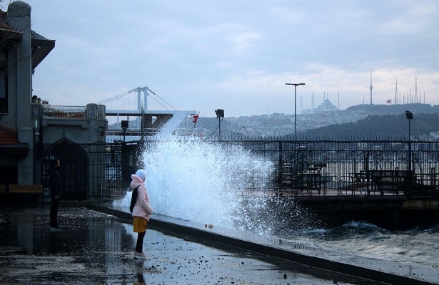 İstanbul için kuvvetli lodos uyarısı