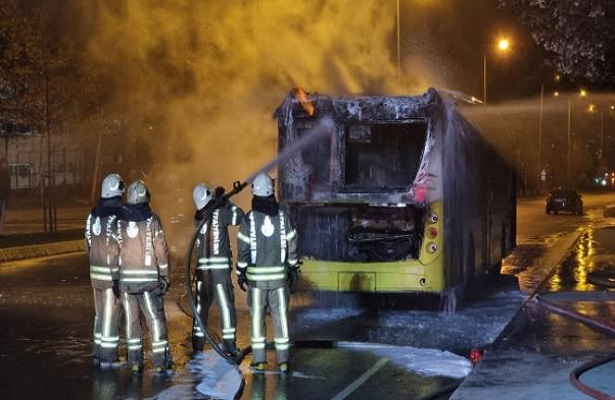 Başakşehir’de doğalgazlı halk otobüsü yandı