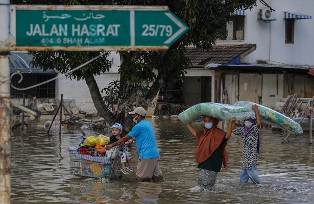 Hint Okyanusu’ndaki depremin oluşturduğu tsunaminin üzerinden 17 yıl geçti