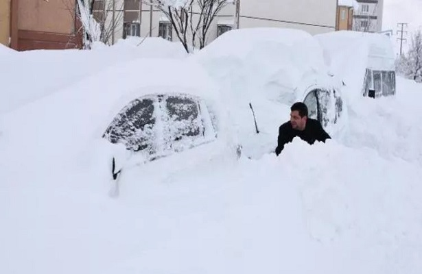 Kar nedeniyle 3 ilde 152 yerleşim yerinin yolu kapandı