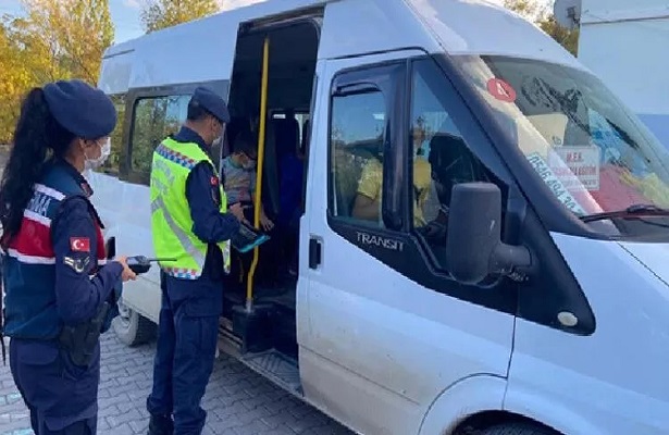 Okul çevresi ve servis araçları denetimi