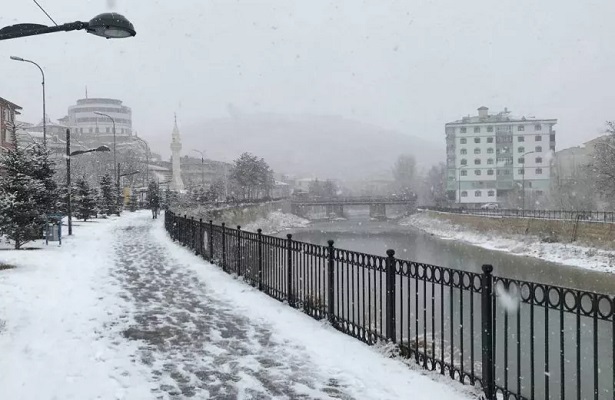 Bayburt buz tuttu!