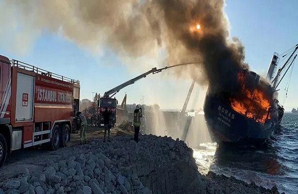 İstanbul Valiliği’nden, Kartal’daki gemi yangınına ilişkin açıklama