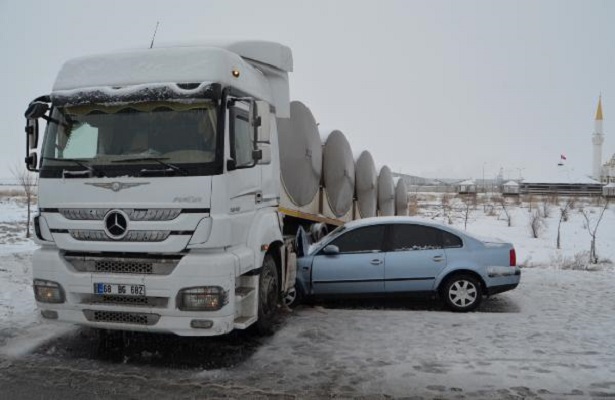 Aksaray’da hastane yolunda kaza: 2 yaralı