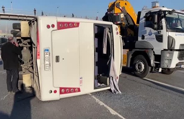 Kadıköy’de zincirleme trafik kazasında 3 kişi yaralandı