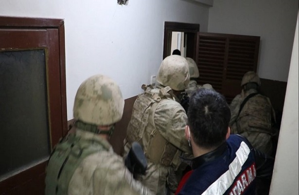 Mersin’de DEAŞ’a şafak operasyonu