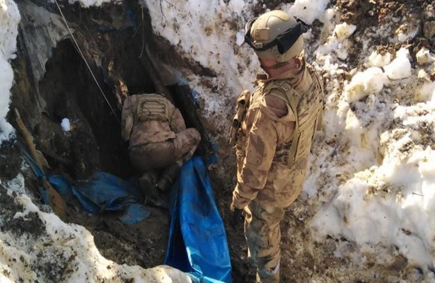 Tunceli’de teröristlerin kullandığı 2 sığınak imha edildi