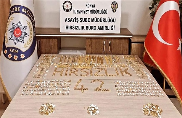 Konya’da kuyumcudan çalınan 4 kilogram altın çatı arasında bulundu