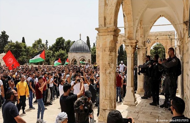 Bu Sabah Siyonistler Mescid-i Aksa’ya Saldırdı