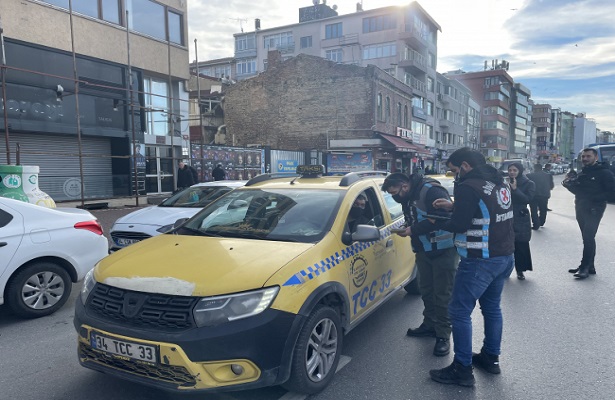 İstanbul’da taksiciler denetlendi