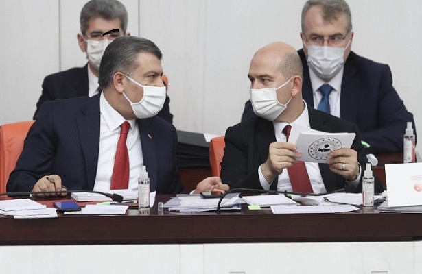 Maske kullanımında yeni döneme ilişkin genelge valiliklere gönderildi