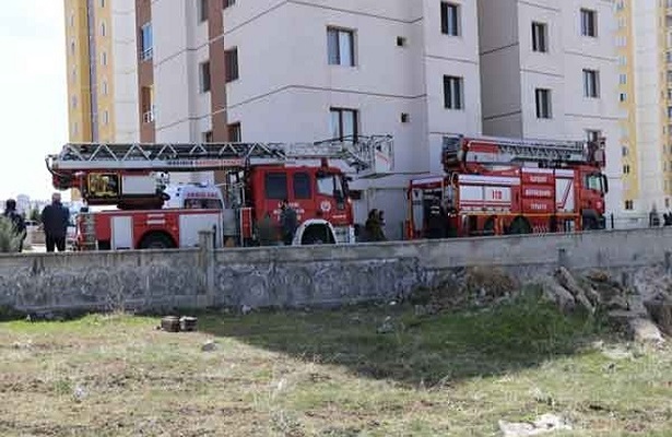 Kayseri’de apartmanda çıkan yangında 7 kişi dumandan etkilendi