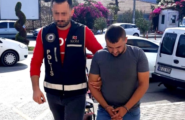 İzmir’de kaçakçılara darbe: 12 kişi yakalandı