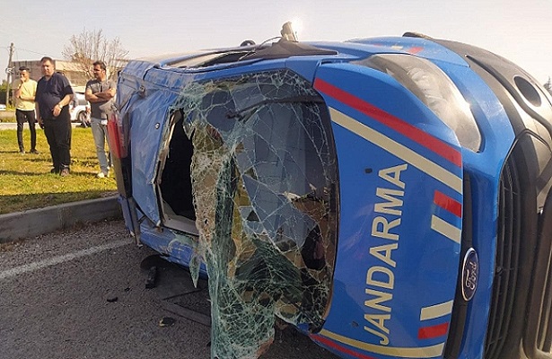 Adana’daki trafik kazasında ağır yaralanan uzman çavuş şehit oldu