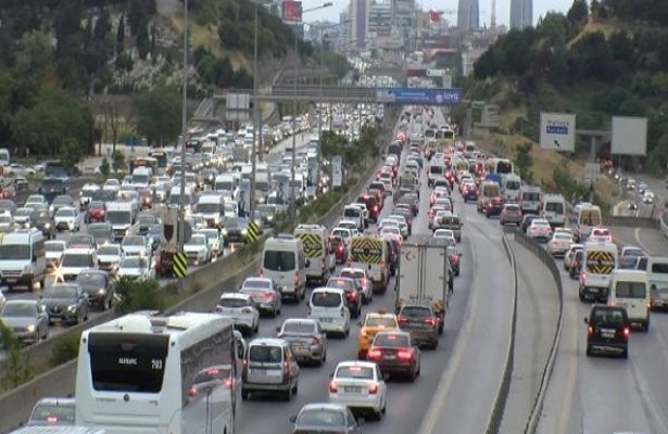 İstanbul’da trafik yoğunluğu yüzde 89’a ulaştı