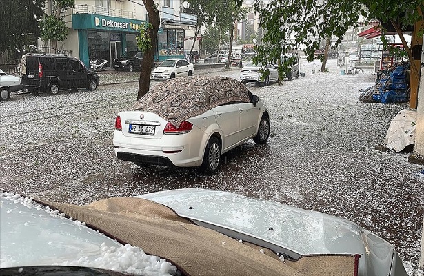 Adıyaman ve Batman’da dolu etkili oldu