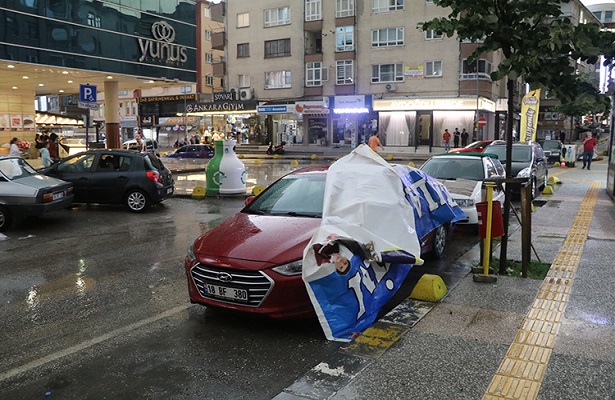 Çankırı’da dolu ve sağanak etkili oldu