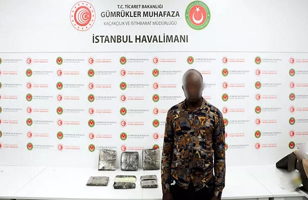 İstanbul Havalimanı’nda 3 farklı operasyon! Kilolarca uyuşturucu ele geçirildi