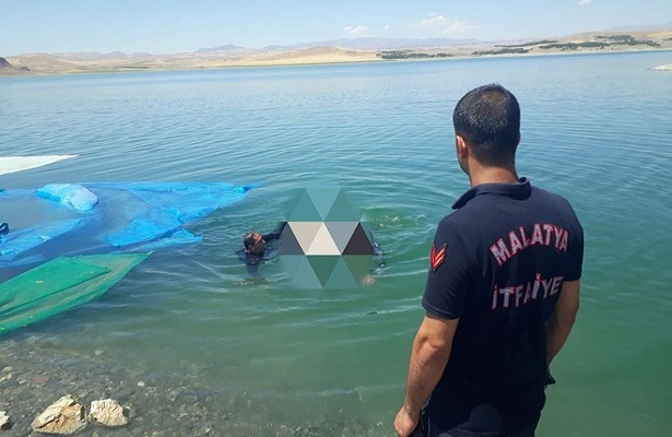 Elazığ’da serinlemek için baraja giren 2 arkadaş boğuldu