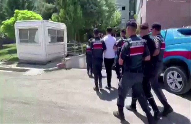 Gaziantep’te bıçaklı kavga: 12 kişi yaralandı, 4 şüpheli tutuklandı