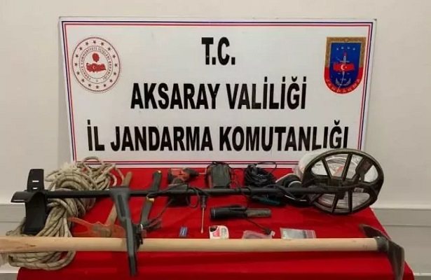 Aksaray’da defineciler suçüstü yakalandı