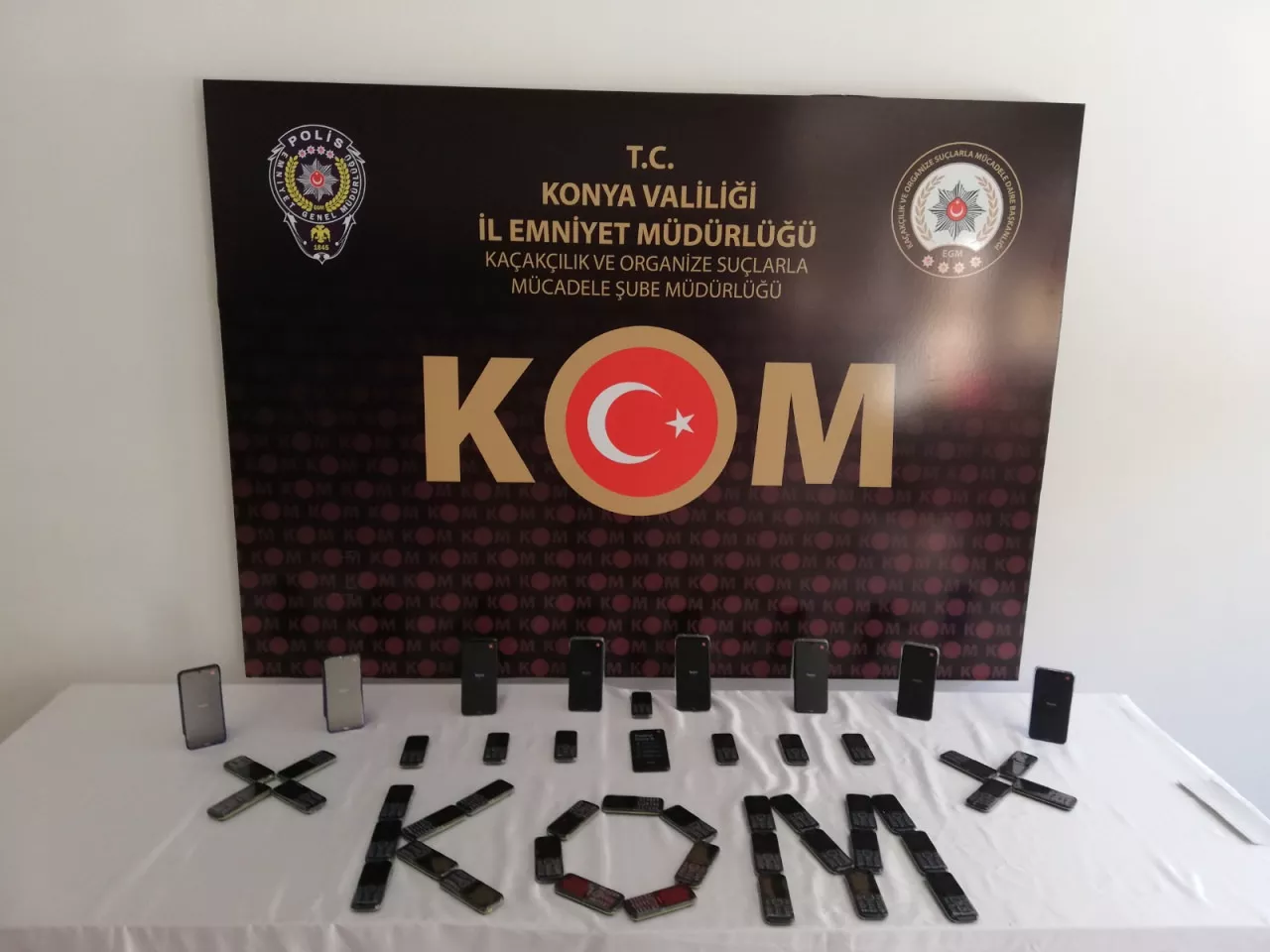 Konya’da ‘kaçak telefon’ operasyonu: 5 gözaltı