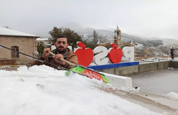 Posof’a mevsimin ilk karı düştü