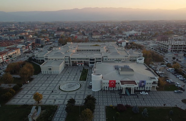 1999 depreminin ardından il olan Düzce, yatay mimariyle büyümeye devam ediyor